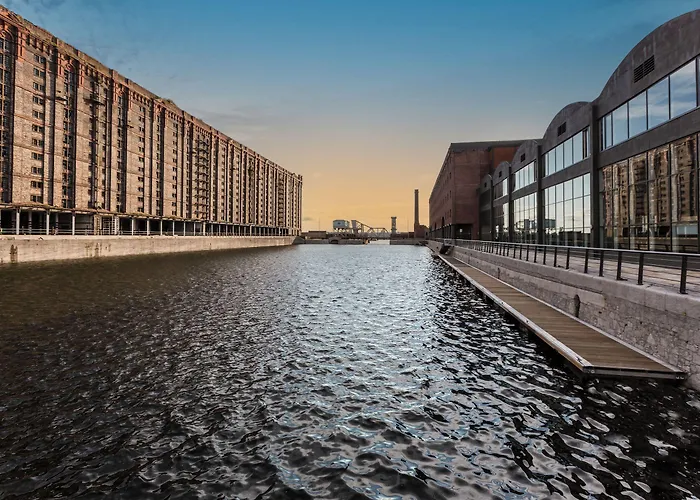 Top Liverpool Hotels with Free Parking